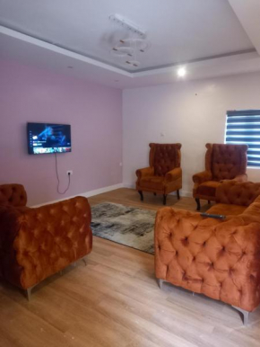 F4 Luxury 3 Bedroom Duplex